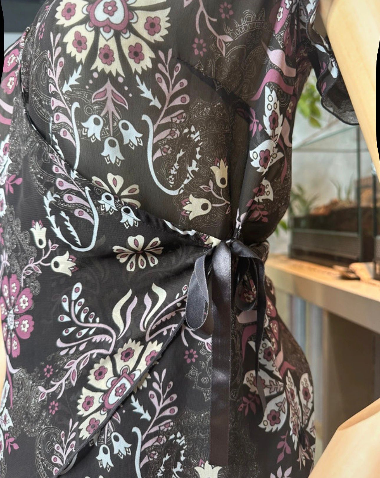 mesh wickeltop top wickel v-ausschnitt durchsichtig blumen floral muster y2k 90s