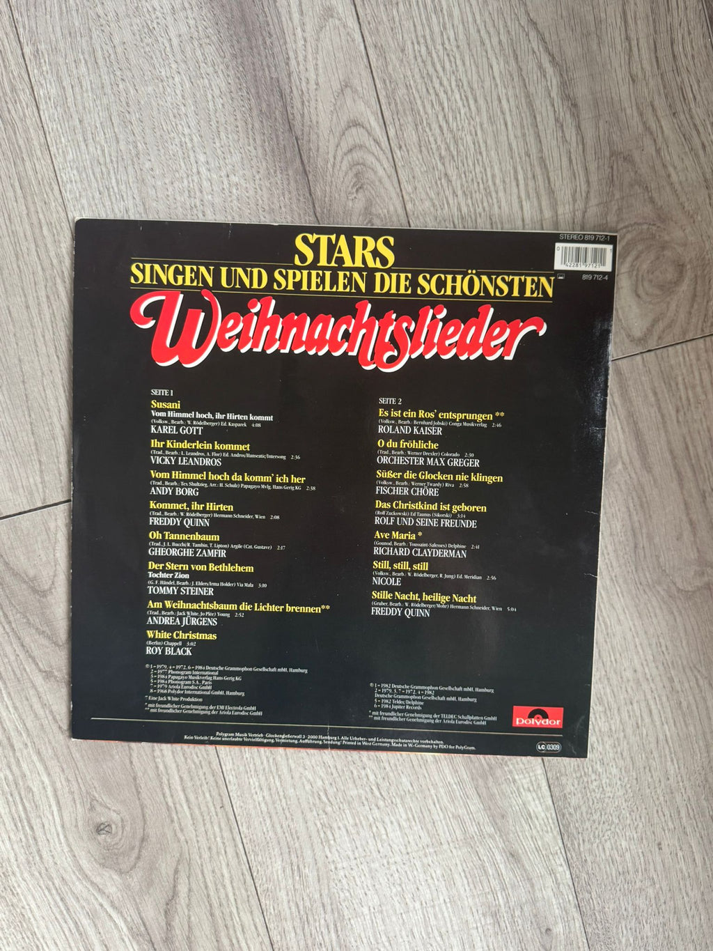 Various - Stars Singen Und Spielen Die Schönsten Weihnachtslieder
