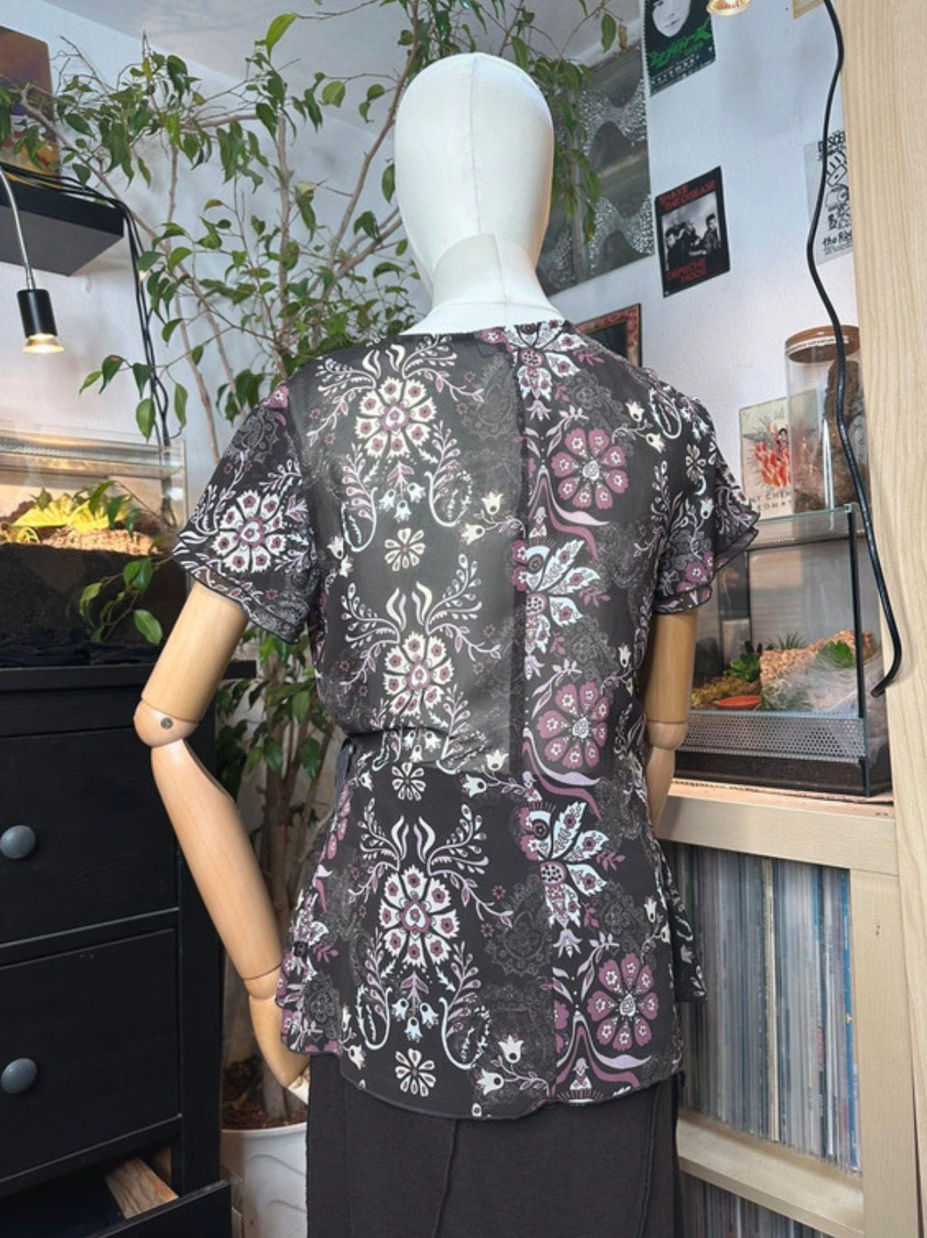 mesh wickeltop top wickel v-ausschnitt durchsichtig blumen floral muster y2k 90s