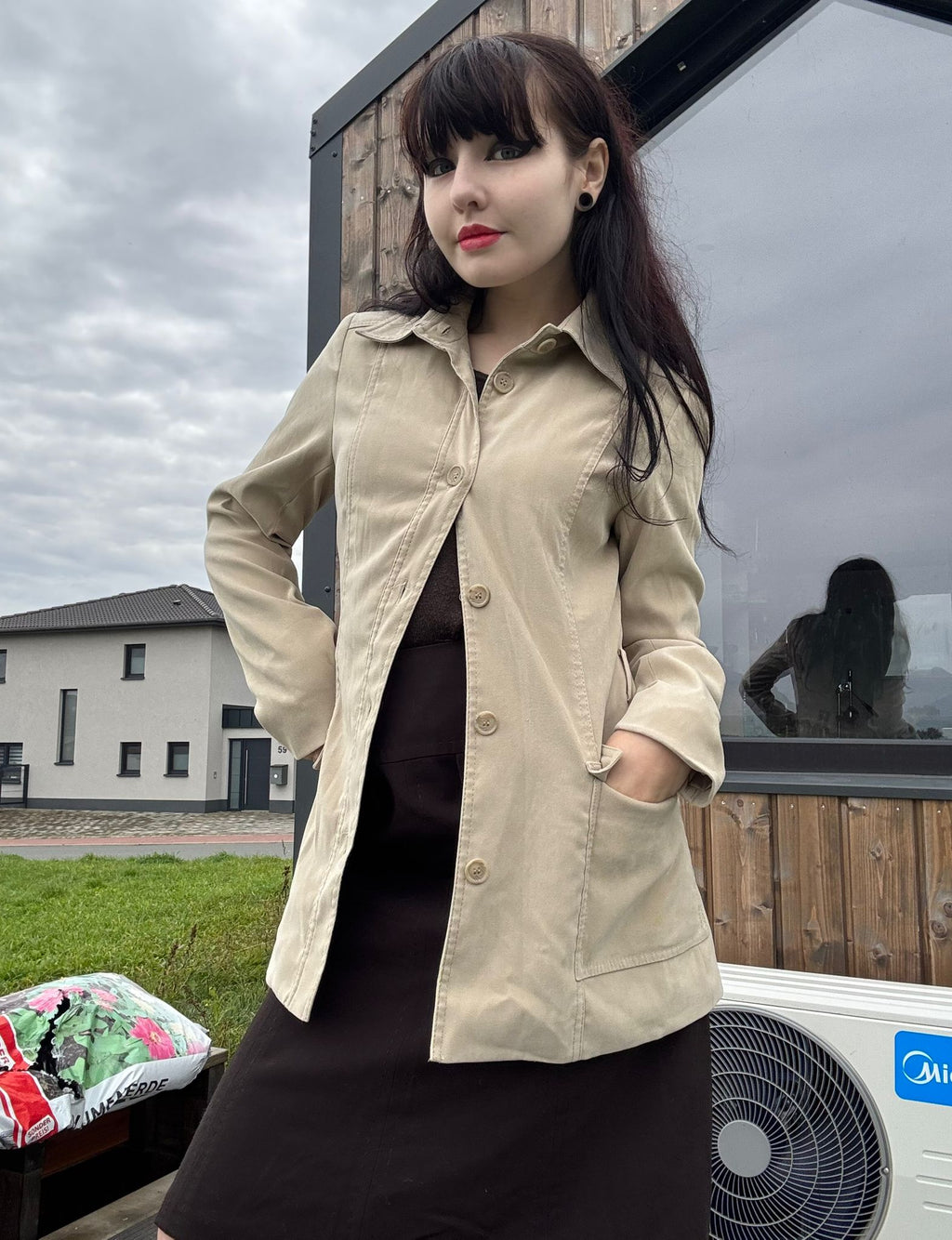 langarm longsleeve herbst mantel coat trench trenchcoat schulterpolster fall autumn kragen taschen