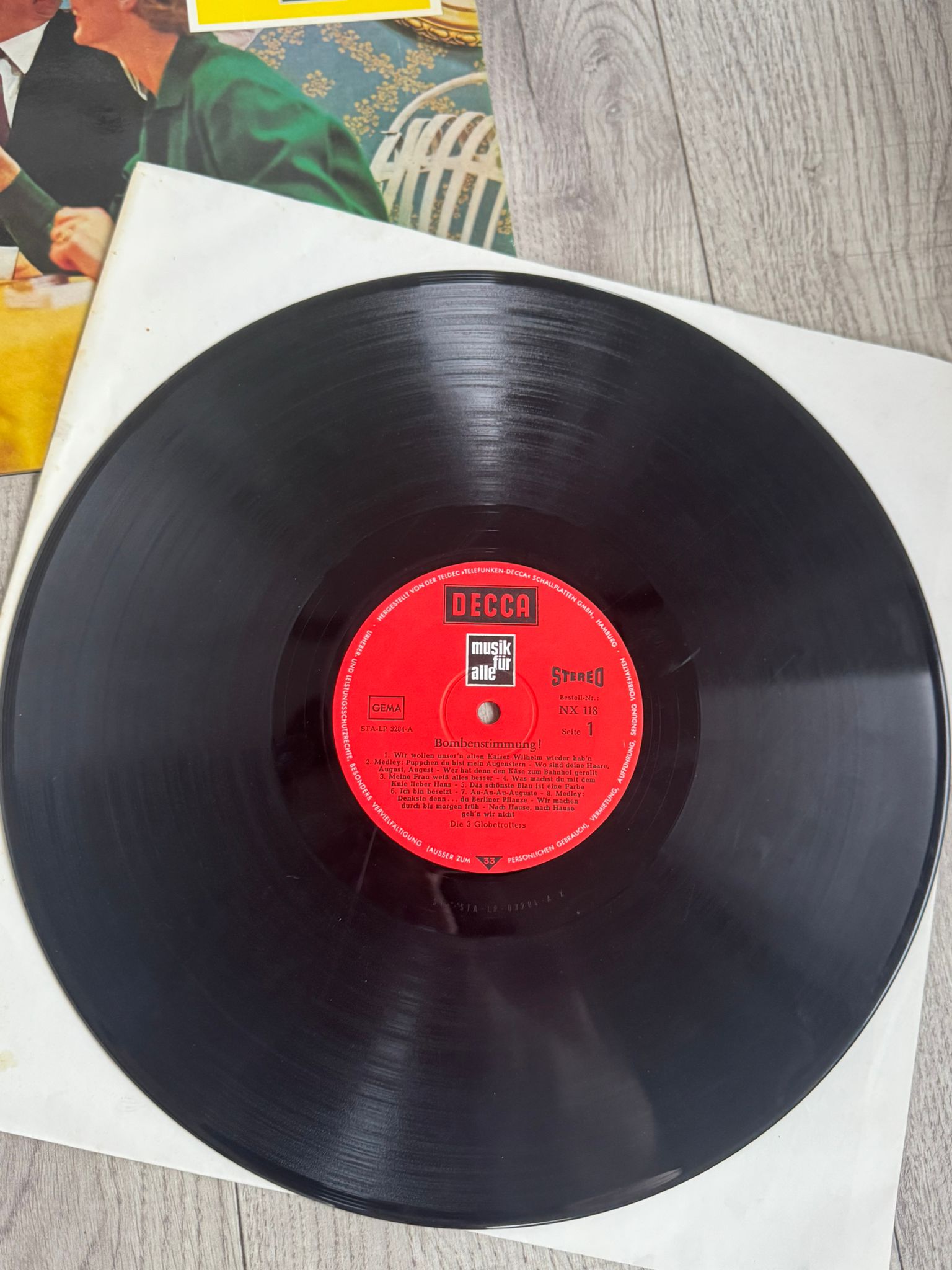 Die Drei Globetrotters - Bombenstimmung