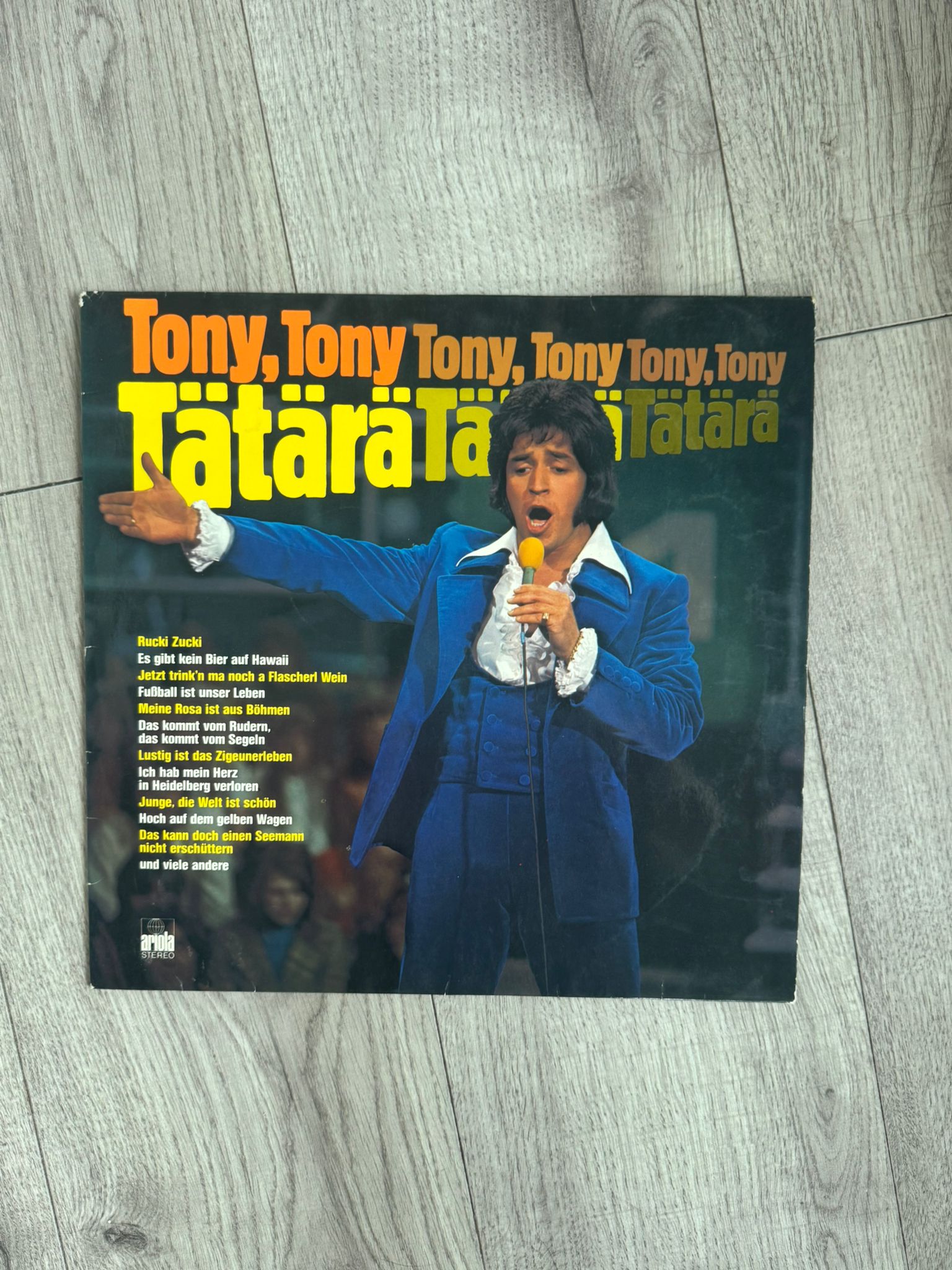 Tony Marshall - Tony, Tony Tätärä