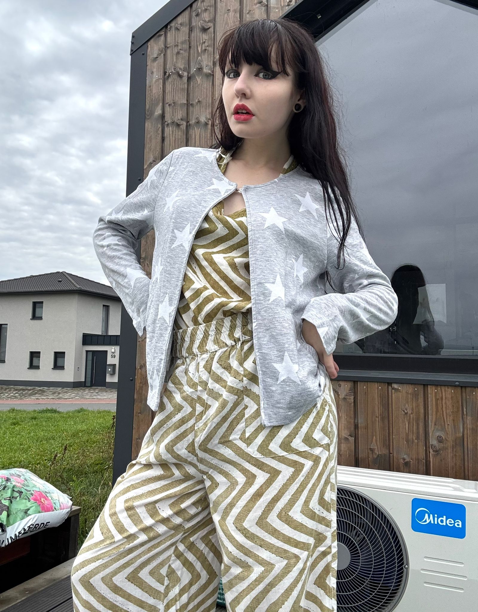 oversized langarm longsleeve jacke cardigan strickjacke stern star muster motiv herbst warm strick