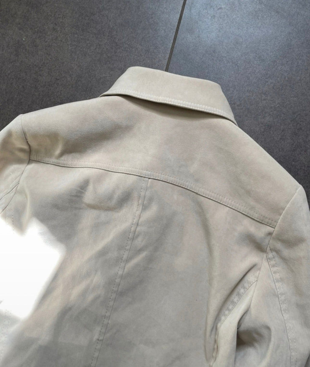 langarm longsleeve herbst mantel coat trench trenchcoat schulterpolster fall autumn kragen taschen